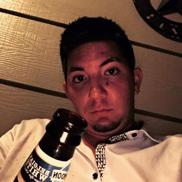 Meet your Posher, Taylor - Picture 1 of 1